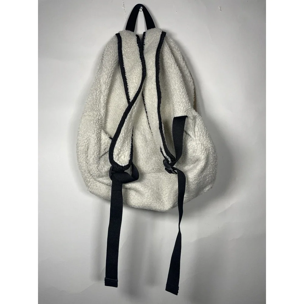 Kavu  Fleece In Birch‎ Sherpa Padded Strap Backpack